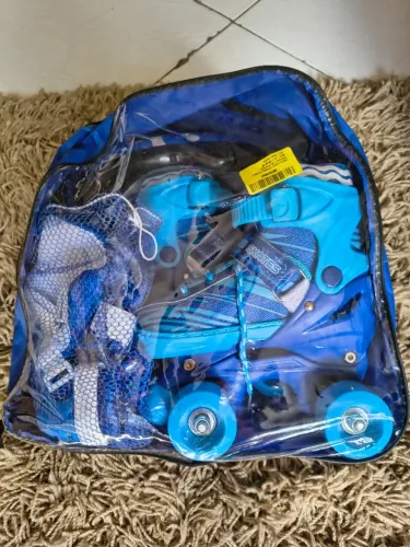 Patins infantil + capacete + joelheira + cotoveleira (Tam 29 a 32)