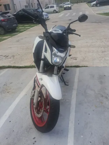 Vendo moto 250 twister