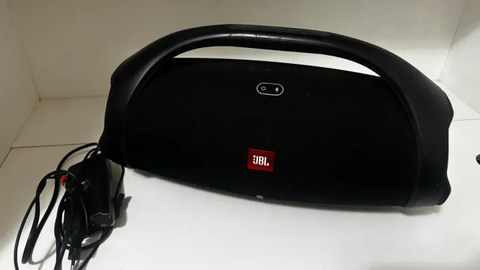 JBL boombox 2