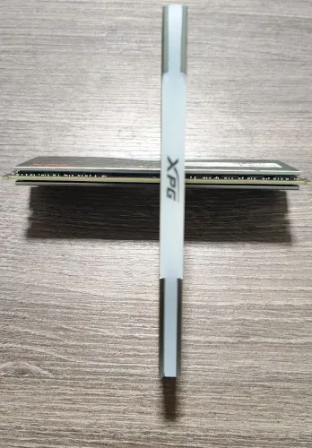 2 MEMÓRIAS XPG 8x8 = 16GB RGB 3600Mhz ( NOVAS)