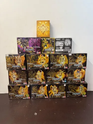 SOMENTE LOTE - CLOTH MYTH SOG BANDAI 14 FIGURAS EM AÇÃO 