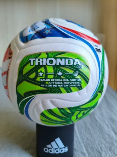 Bola Oficial da Copa do Mundo 2026 Trionda Pro 