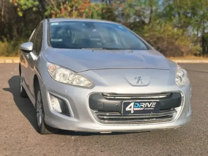 Peugeot 308 Allure 2.0 Flex 16V 5P Mec. 2013