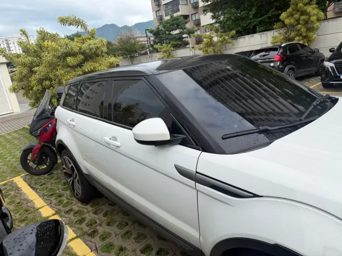 Land Rover Range Rover Evoque Pure Tech 2.0 Aut. 5P 2015