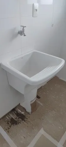Tanque de lavar roupas em porcelana
