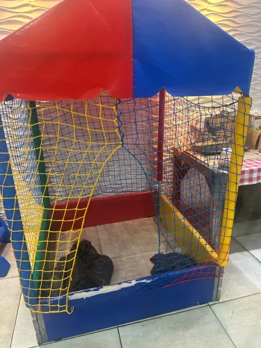 Casinha de bolinhas 