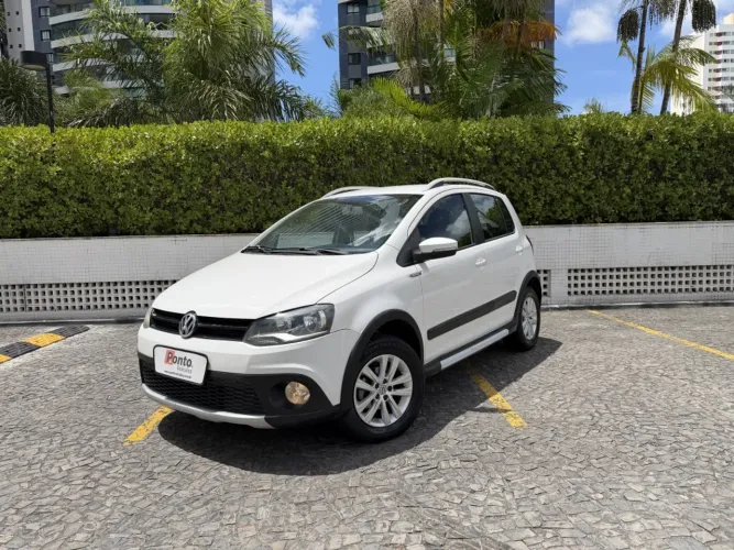 Volkswagen Crossfox 1.6 MI Total Flex 8V 5P 2013