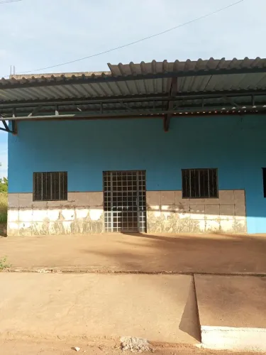 Aluga-se um ponto 