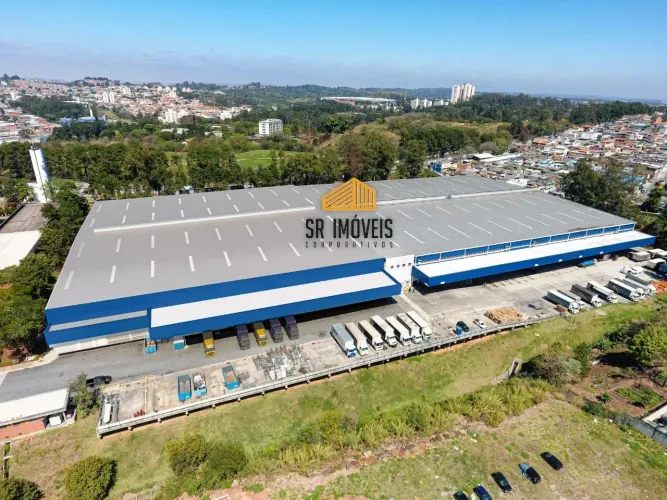 Galpão para alugar de 6000 metros quadrados em condomínio logístico em Osasco - SP