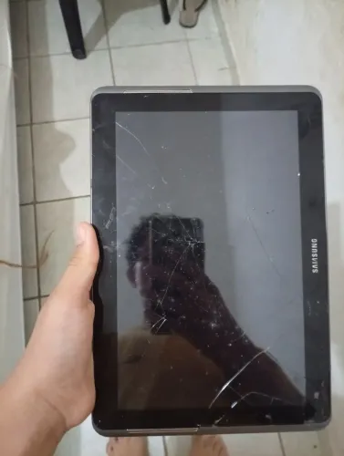 Tablete Samsung tela quebrada mais está funcionando