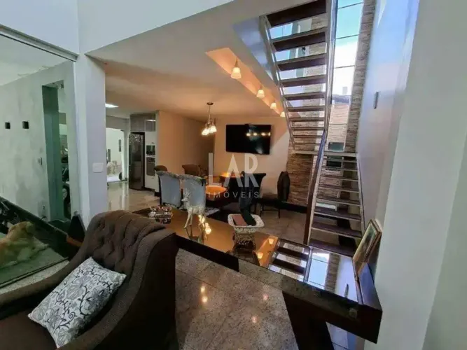 Casa para aluguel, 4 quartos, 2 suítes, 3 vagas, Nova Granada - Belo Horizonte/MG