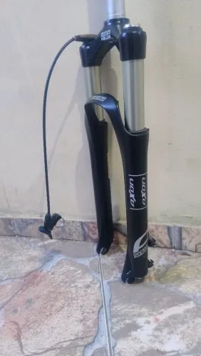 Suspensão suntour axon 26