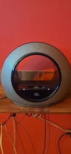 Dock station JBL + fonte + controle remoto