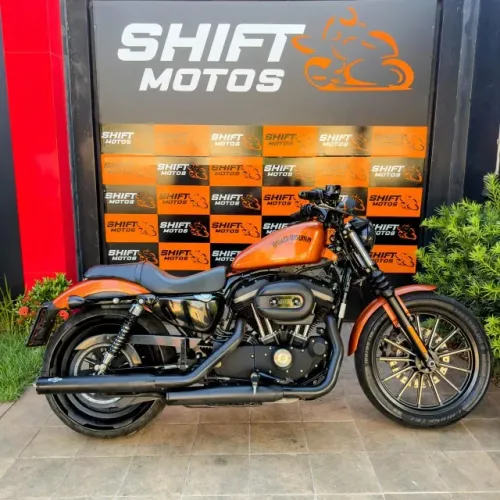 HARLEY DAVIDSON IRON 883