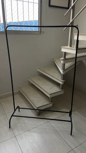 Arara de Roupas