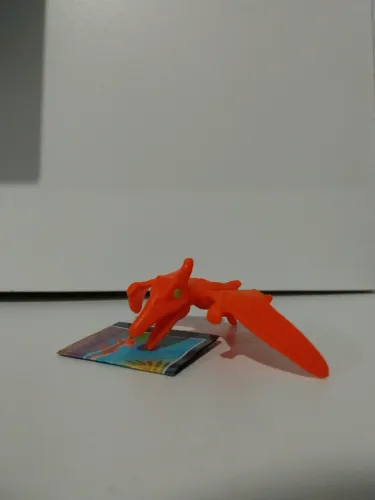 dinossauro voador laranja jurassic world
