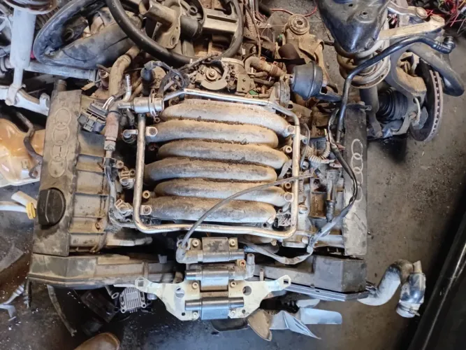 Motor Audi A4 V6 12v completo 