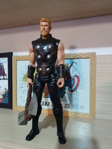 Thor 30cm original marca Hasbro 