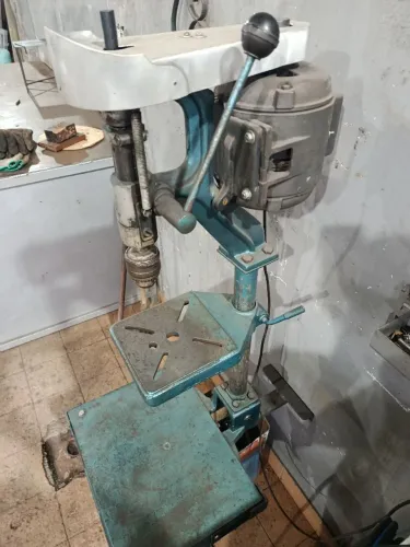 Furadeira de bancada