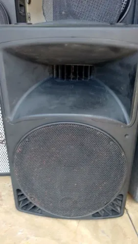 Caixa de som profissional phonic