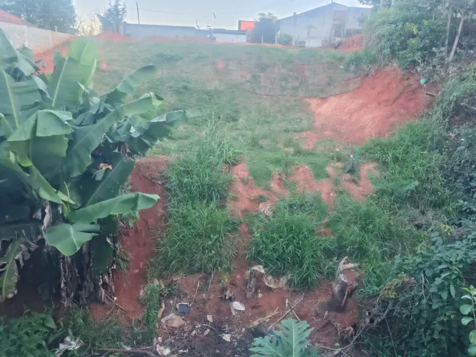 Vendo ou troco terreno em Araçoiaba da serra bairro jundiaquara