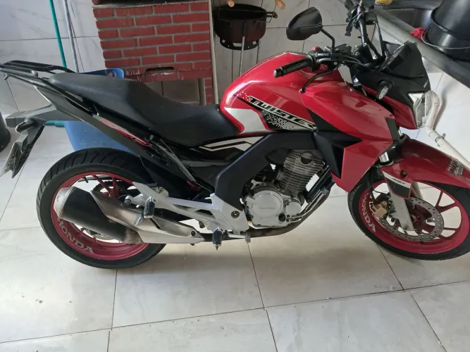 Honda CB 2021