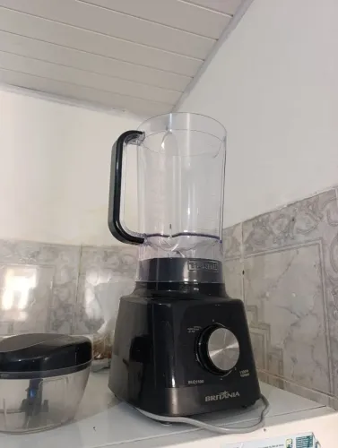 VENDE-SE LIQUIDIFICADOR NOVO