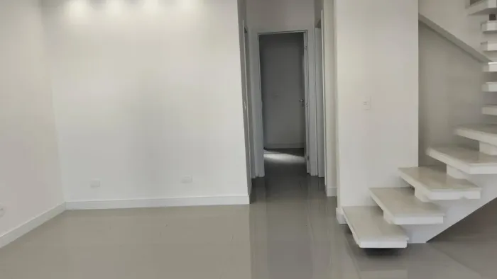 Casa para Venda em Cotia, Paisagem Renoir, 3 dormitórios, 1 suíte, 3 banheiros, 2 vagas