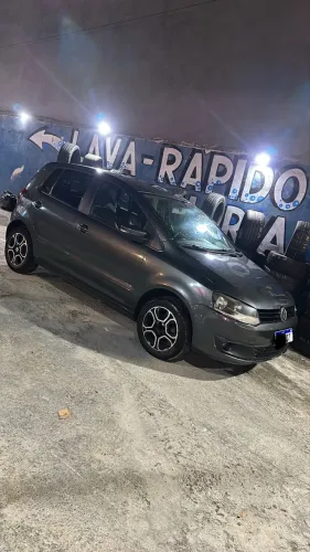 Volkswagen Fox 1.0 MI Total Flex 8V 5P 2013