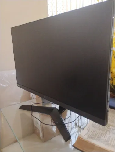 LG UltraGear 24GS60F 24 Polegadas 180hz IPS