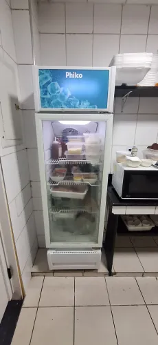 Geladeira 211 litros 127