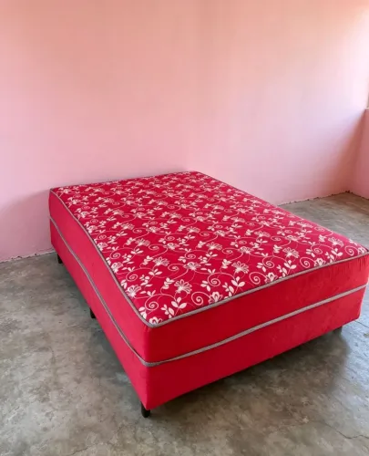 Cama Box casal de mola a pronta entrega