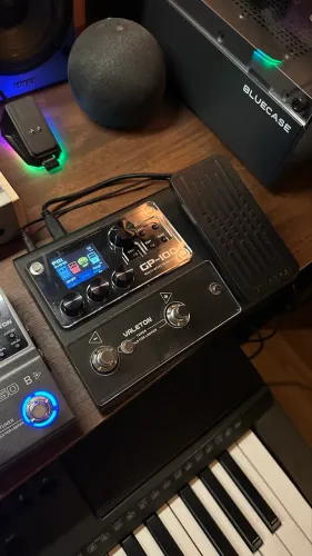 Pedaleira Valeton GP100 + Protetor + Adaptador MIDI