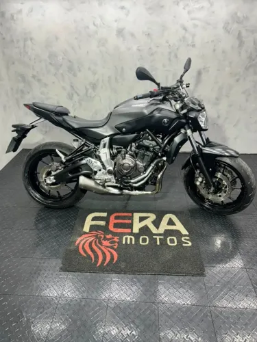 YAMAHA MT07 | ANO 2016