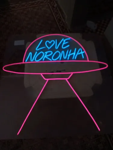 Pllaca, Letreiro, logomarca em  NEON LED personalizado 