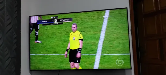 TV SAMSUNG 65 POLEGADAS 4K CRISTAL