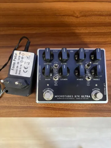 Pedal para Baixo Darkglass B7K Ultra V1 (primeira geração)