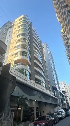 Apartamento para Venda em Itapema, Meia Praia, 3 dormitórios, 1 suíte, 1 banheiro, 2 vagas
