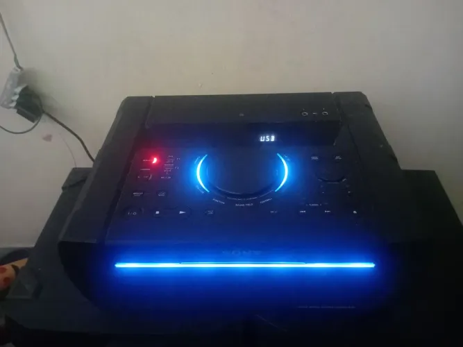 Vendo som da Sony top