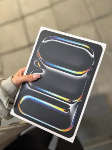 iPad Pro 13 | M5 Chip: Apple M5 9-core CPU / 10-core GPU