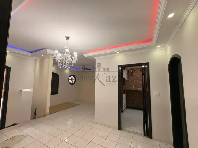 Casa/Padrão - Misto - No bairro Jardim Satélite
