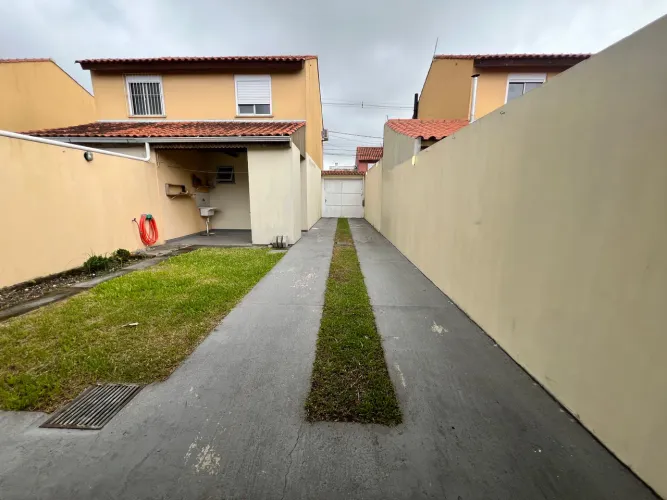 Casa à venda no Jardim dos Álamos, Fragata - 56 m², 2 quartos, piso laminado, churrasqueir