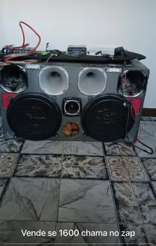 Vende-se Caixa de Som Completo