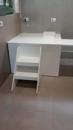 Trono manicure
