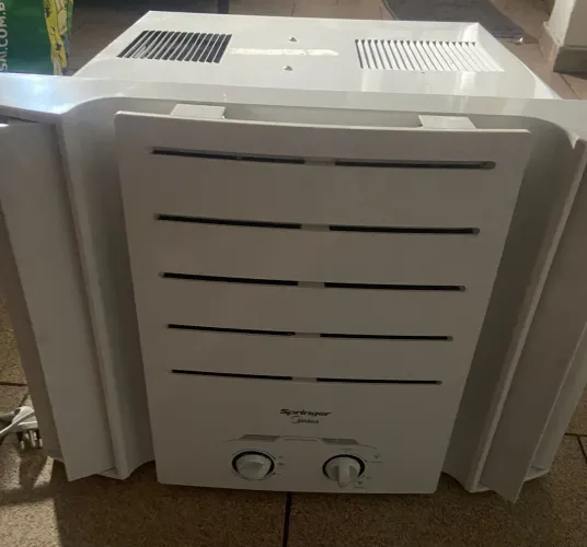 Ar-condicionado Springer 7.500 btu