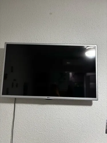 Vendo TV LG LED de 32 polegadas