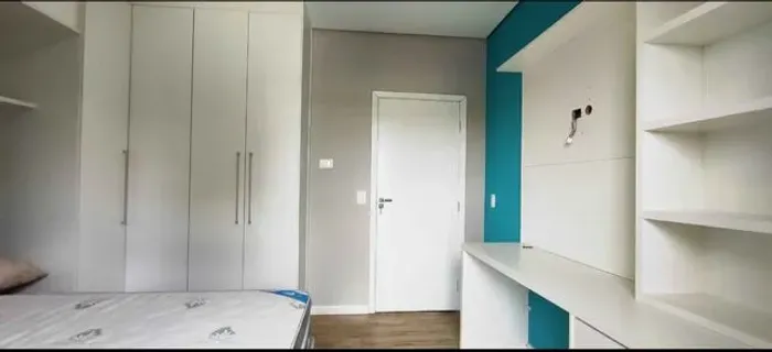 Casa com 3 Quarto(s) e 2 banheiro(s) para Alugar, 120 m² por R$ 4667 / Mês