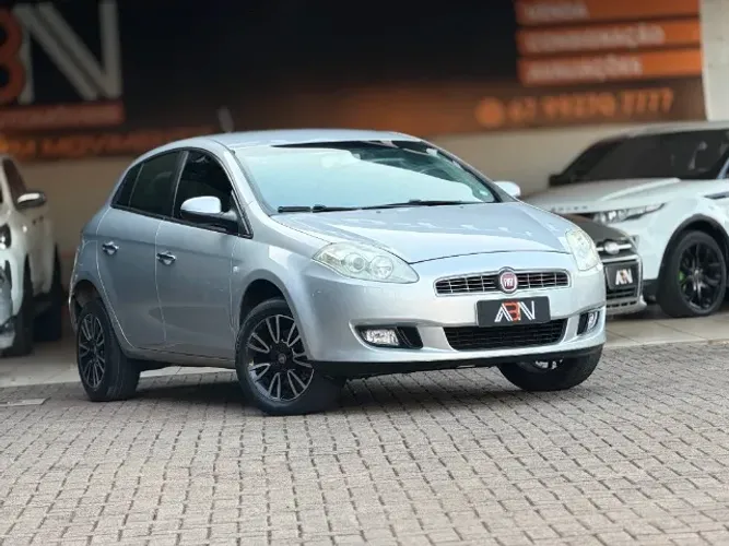 Fiat Bravo Essence 1.8 Flex 16V 5P 2014