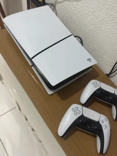 Vendo ps5 mídia digital com dois controles