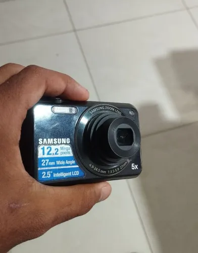 Câmera Digital Samsung ES68 + Cartão SD 4GB e Bateria